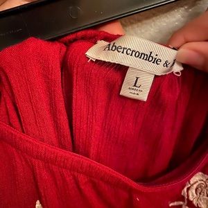 Abercrombie & Fitch Tops - Abercrombie Off the shoulder long sleeve blouse! Abercrombie & Fitch Tops - Abercrombie Off the shoulder long sleeve blouse!